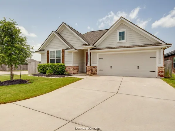 6226 Pocono Dr, College Station, TX 77845