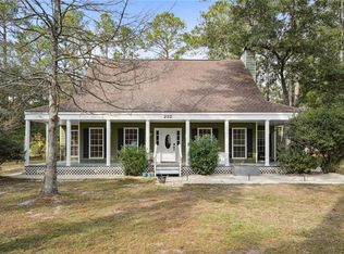 203 Coronet Dr, Slidell, LA 70460