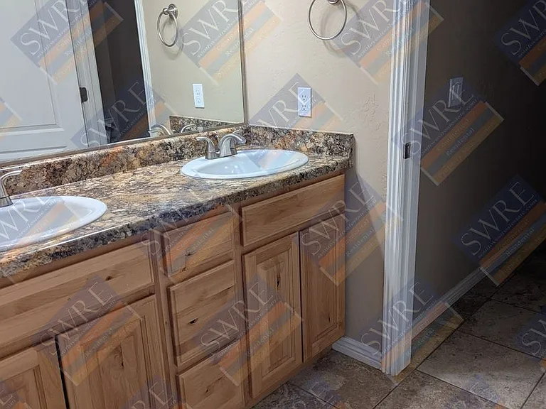 3913 Goshawk Dr — Photo 11