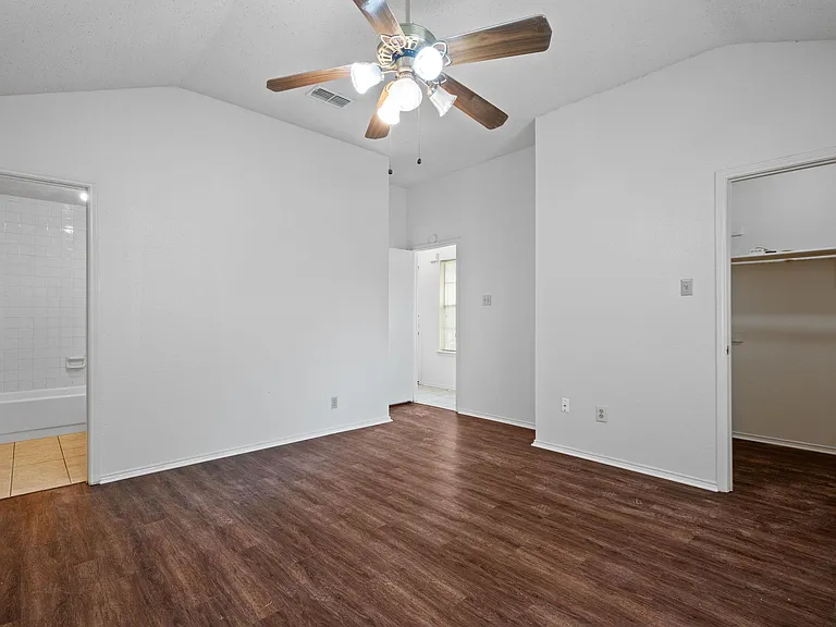 11331 Two Wells Dr — Photo 14
