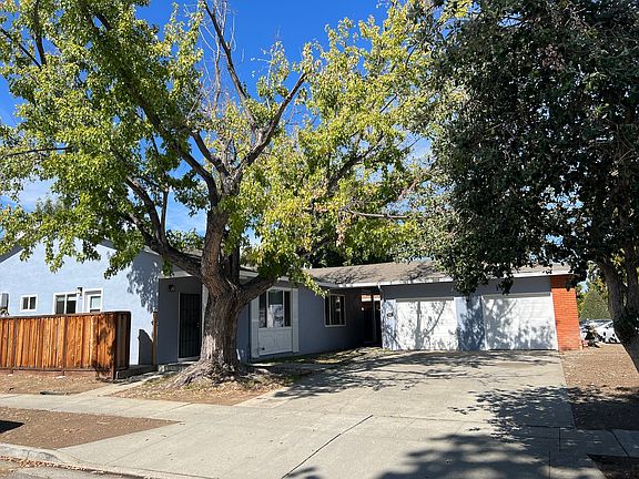 2nd image of 2957 Driftwood Dr #55