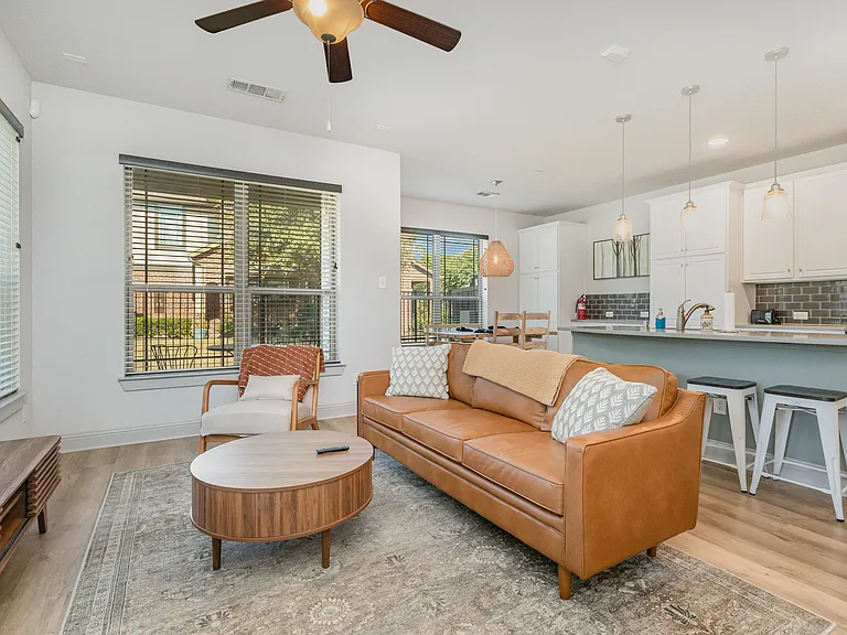 1001 Brook Forest Ln — Photo 1