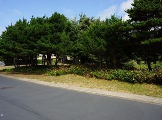 20 NW Lincoln Loop, Lincoln City, OR 97367