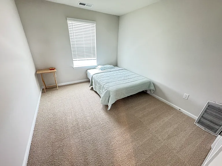 1345 Fairview Ln — Photo 23