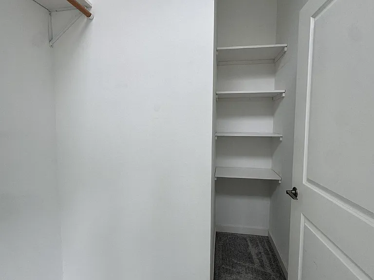 605 Finnegan Way — Photo 14