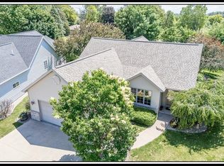 4731 Westbrook Ct, Appleton, WI 54913