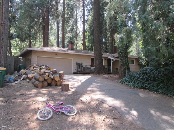 2803 Loyal Ln, Pollock Pines, CA 95726