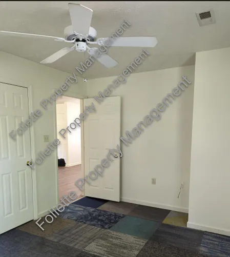 111 W Chestnut St #202 — Photo 2