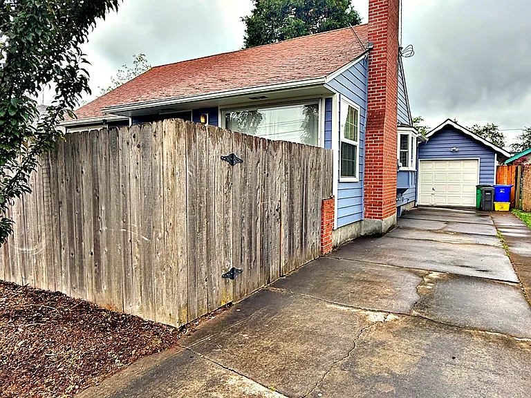 8048 SE Ellis St — Photo 49