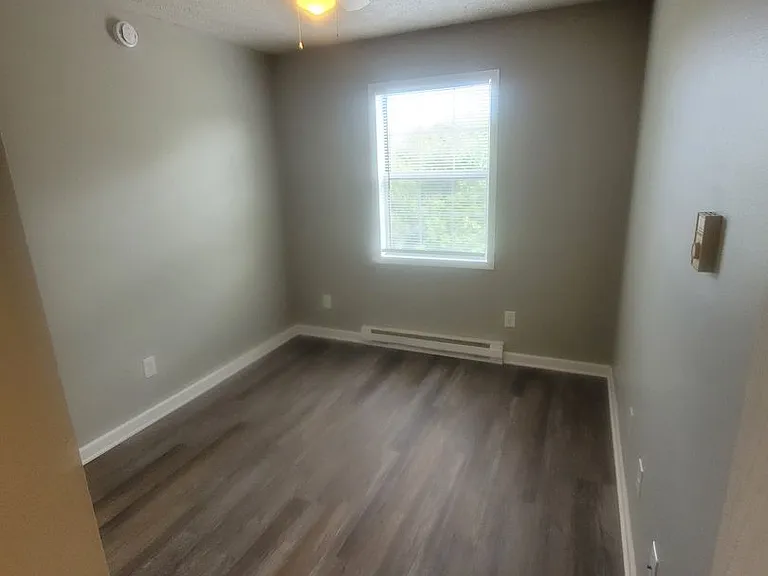 1422 Main St — Photo 18