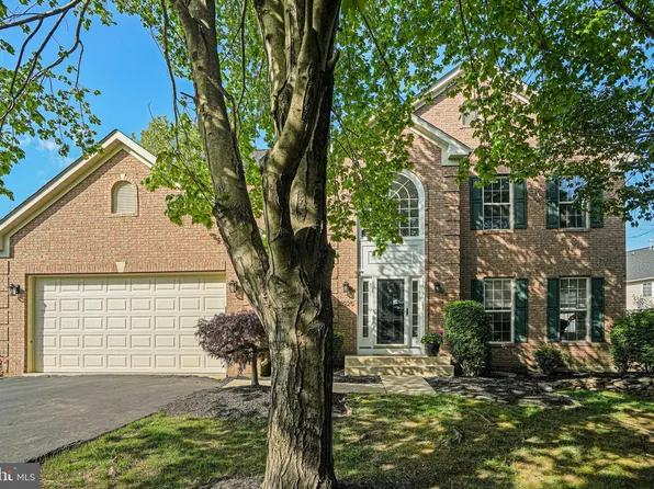 18925 Saint Albert Dr, Brookeville, MD 20833