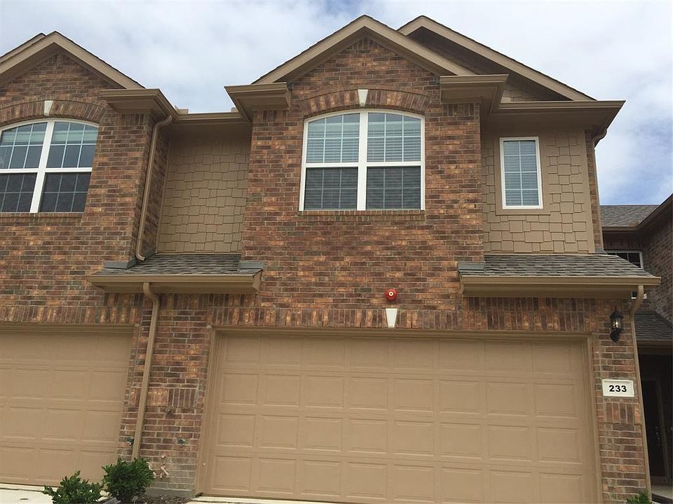 1st image of 233 Barrington Ln