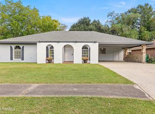 216 Saint Nicholas Dr, Lafayette, LA 70506