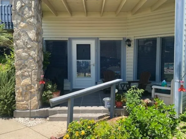 77 Santa Isabel Blvd APT G-7, Laguna Vista, TX 78578