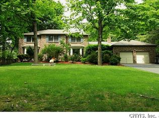 7290 Wakefield Dr, Fayetteville, NY