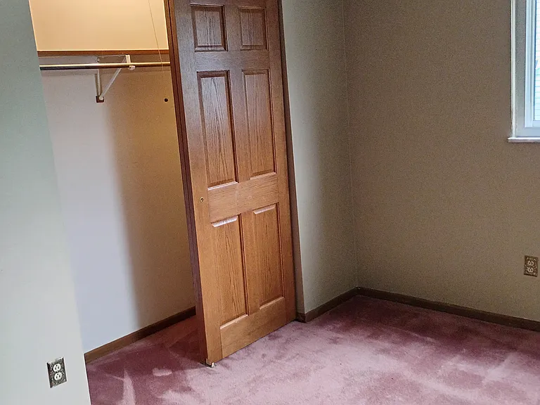 Bedroom 3st closet