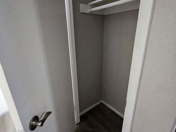 5th image of 1140 E Orange St #W003