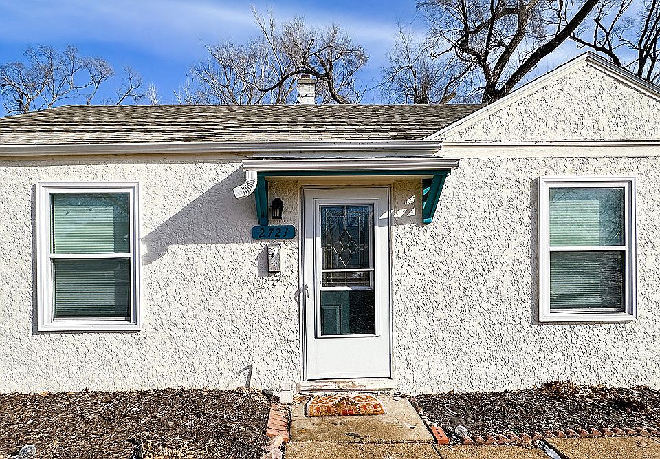 Front Exterior of Home