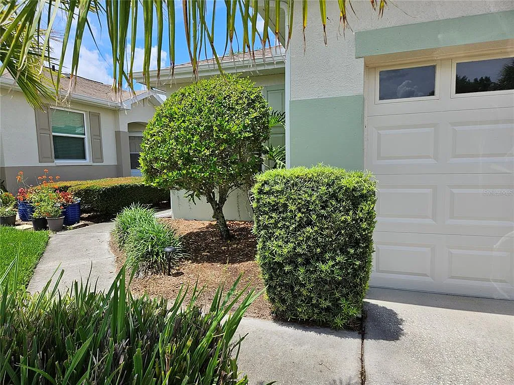 2 bed, 2.0 bath, 1236 sqft, $2,300 — Photo 2