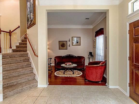 5th image of 613 Biscayne Bend Ln