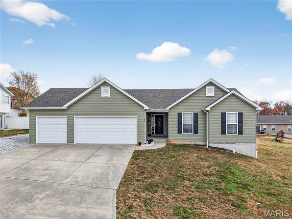 150 Hidden Valley Way, Winfield, MO 63389