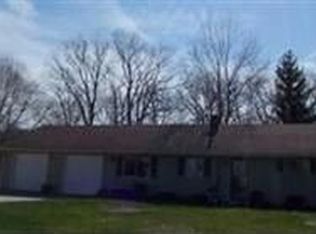 2748 E Sand Rd, Port Clinton, OH 43452