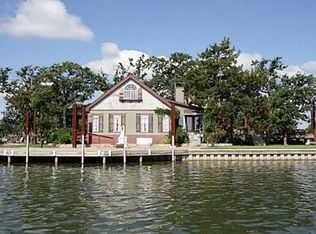 105 Sarsi Cv, Lake Kiowa, TX 76240