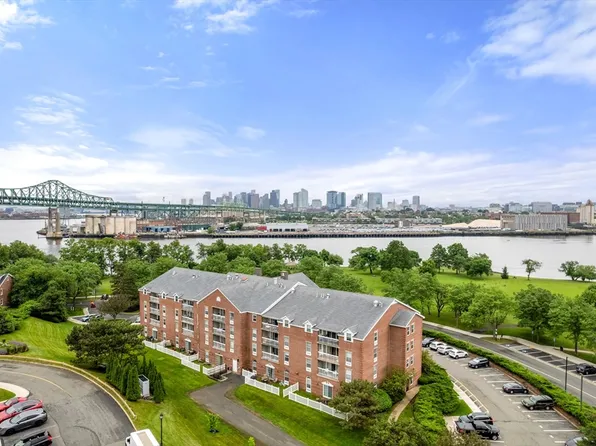 160 Commandants Way APT 401, Chelsea, MA 02150