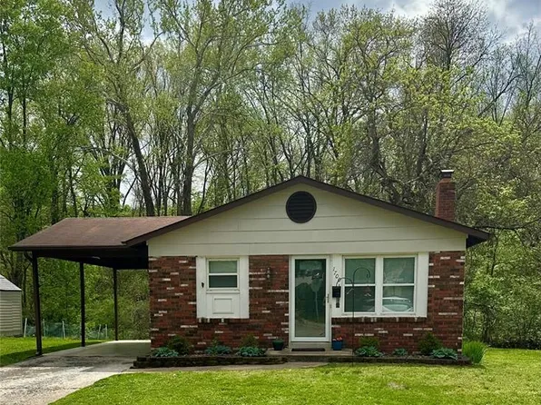 1700 E 9th St, Washington, MO 63090