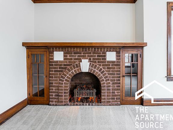3rd image of 3816 N Sawyer Ave #2