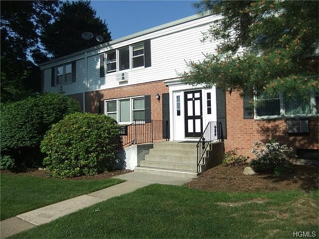 1st image of 7 Milford Ln APT 7104