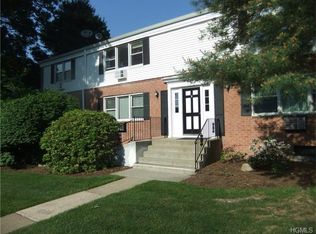 7 Milford Ln APT 7104, Suffern, NY 10901