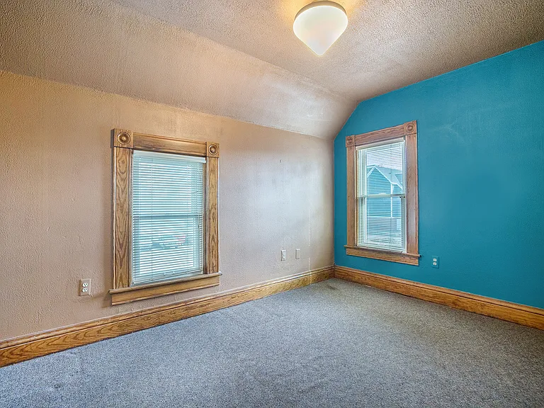 529 S Ashley St — Photo 22