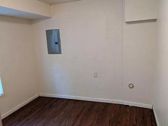 2nd image of 3864 E 59th Ter