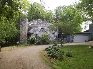 36W794 Stonebridge Ln, St Charles, IL