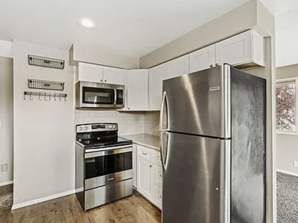 1st image of 2303 S Myrtle St