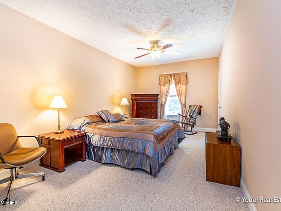 3rd image of 6042 E Fieldstone Hills Dr SE Unit 9