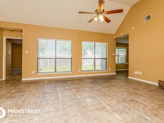 4th image of 6115 Ivy Glen Dr