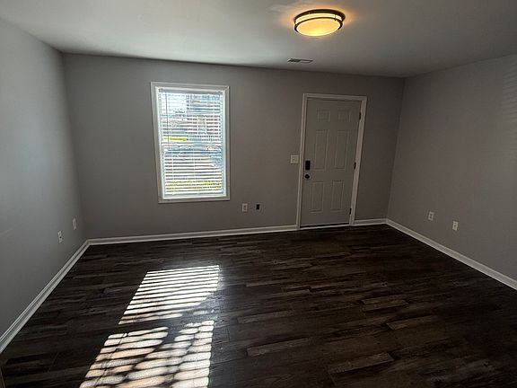 4th image of 809 Isabella St