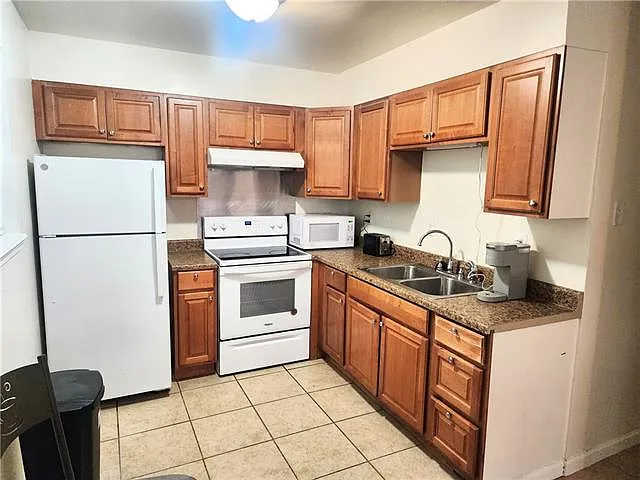 111 Lambda St #4 — Photo 7