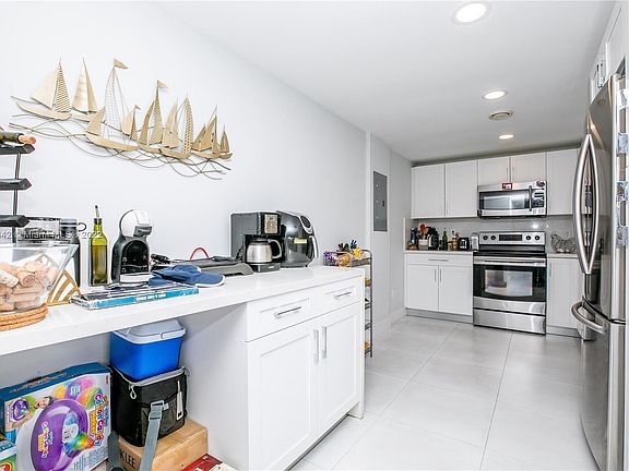 2nd image of 780 NE 69th St Penthouse 7