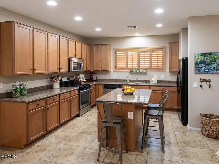 3853 E Branham Ln — Photo 6