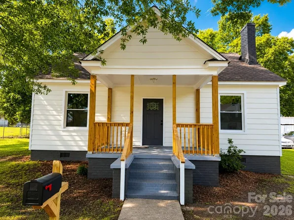 609 Dallas St, Chester, SC 29706