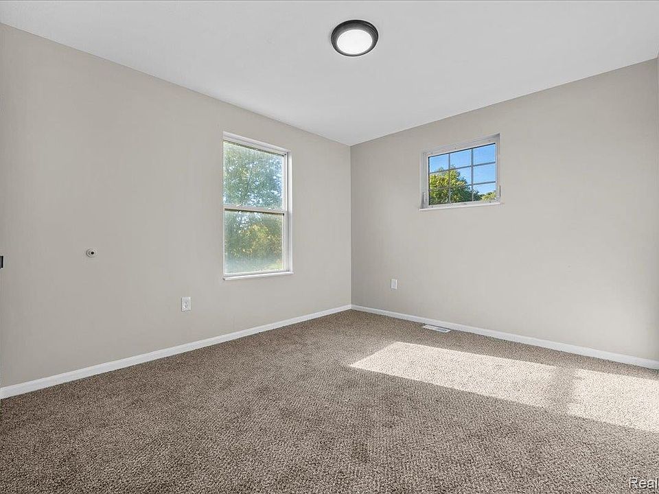 4974 Lovett St, photo 26