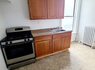 1054 E 223rd St #4, Bronx, NY 10466