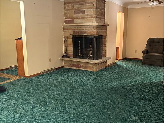 5th image of 2806 Austinburg Rd