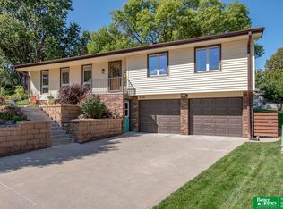 6722 S 73rd Terrace Cir, Ralston, NE 68127