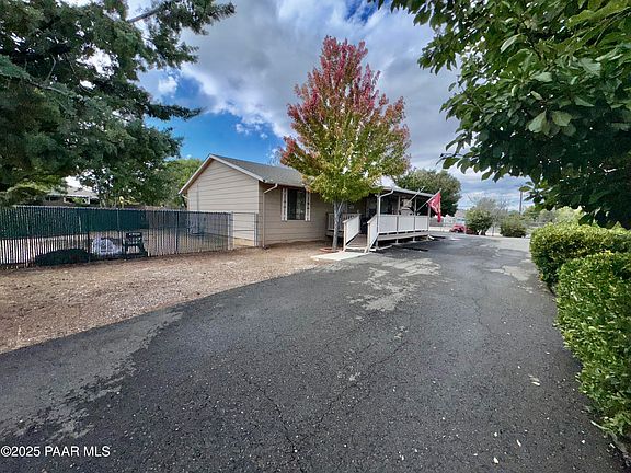 4th image of 6701 E Paradise Ln