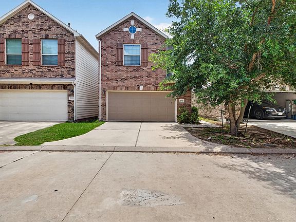3rd image of 17027 Amarose Dr