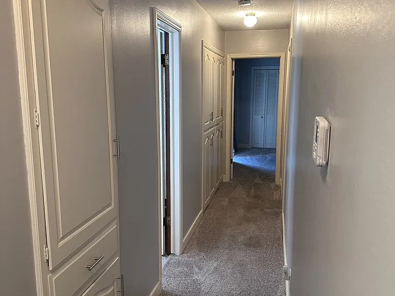 5912 N Sterling Dr — Photo 25